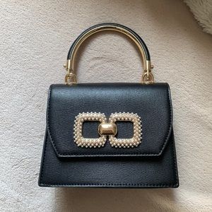 ALDO BLACK JEWELED HANDLE BAG